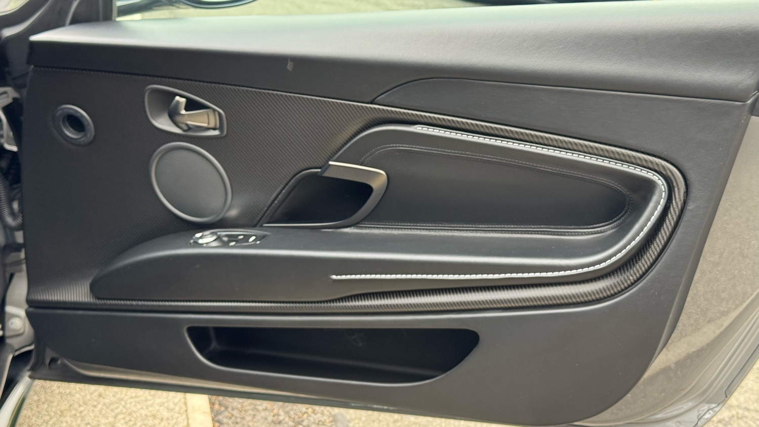 Used Aston Martin DB11 2019 for sale - 76164851: Photo 17