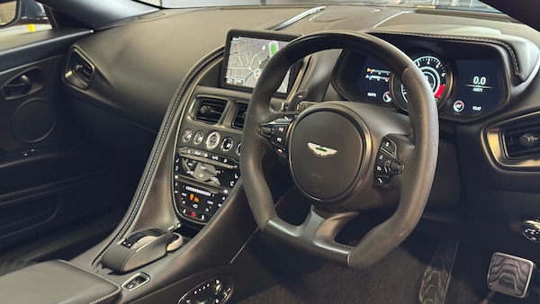 Used Aston Martin DB11 2019 for sale - 76164851: Photo 3