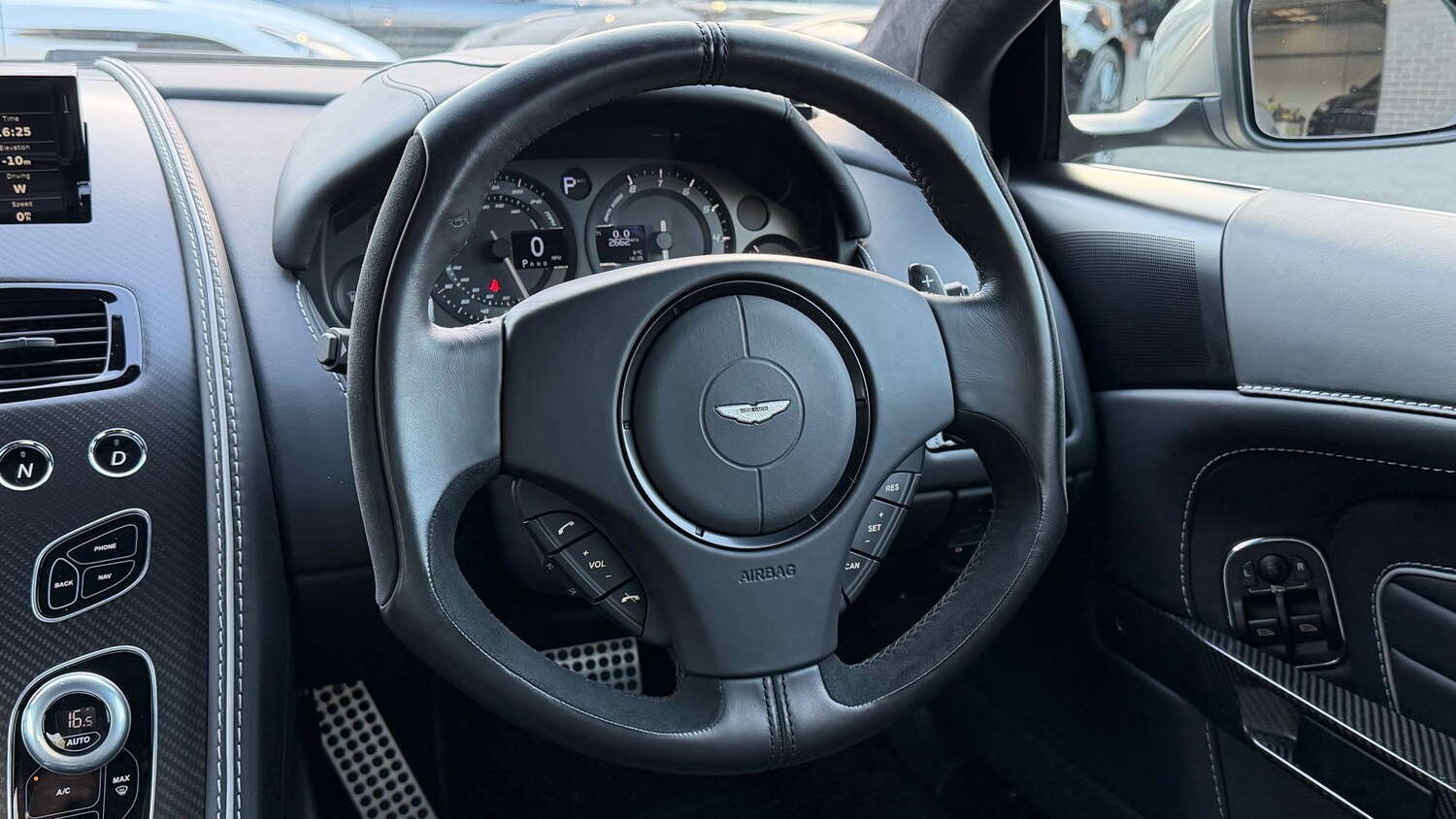 Used Aston Martin DB9 2015 for sale - 77643480: Photo 11