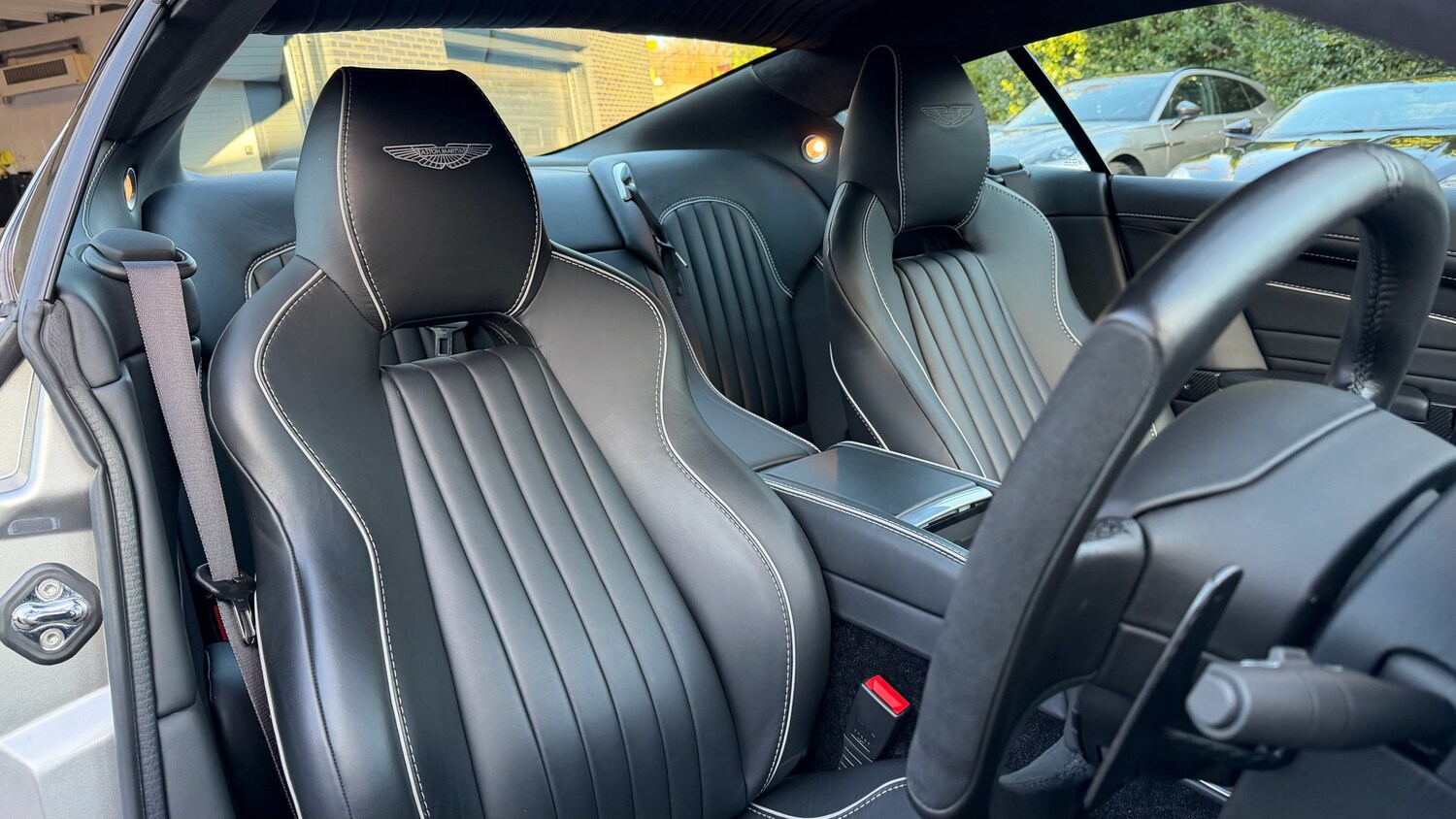 Used Aston Martin DB9 2015 for sale - 77643480: Photo 12