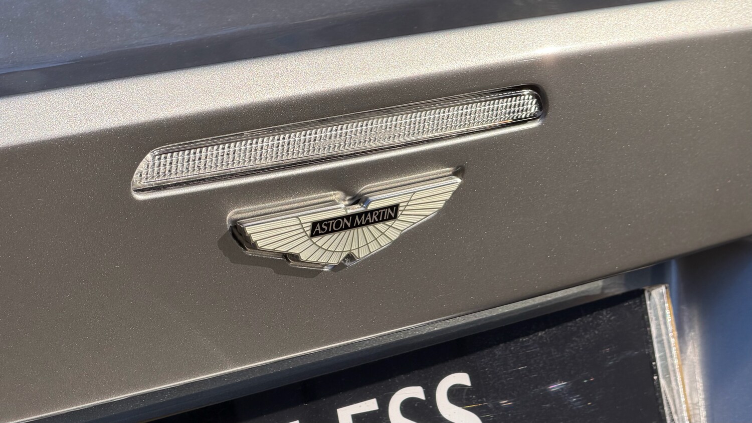 Used Aston Martin DB9 2015 for sale - 77643480: Photo 16