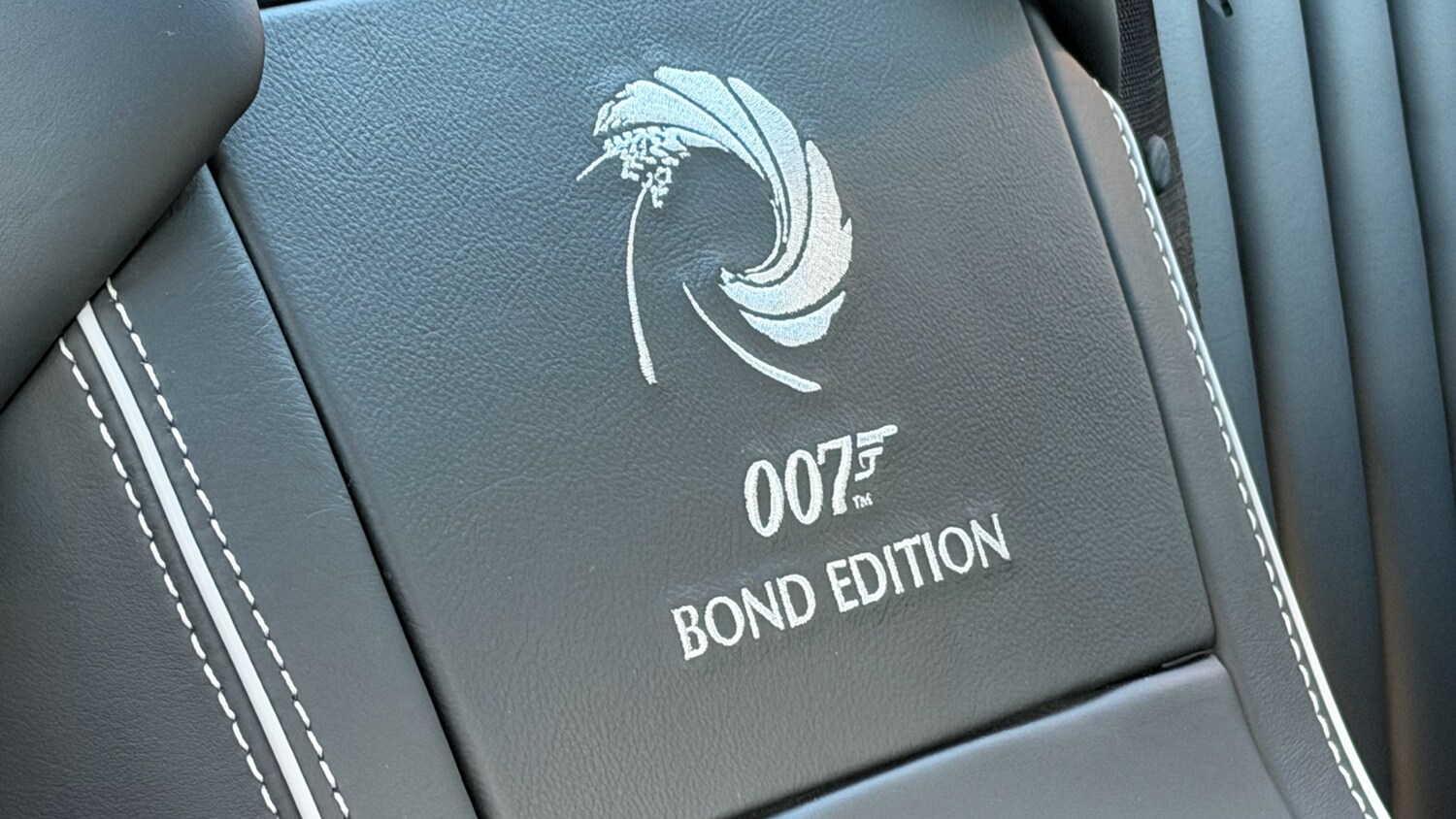 Used Aston Martin DB9 2015 for sale - 77643480: Photo 21