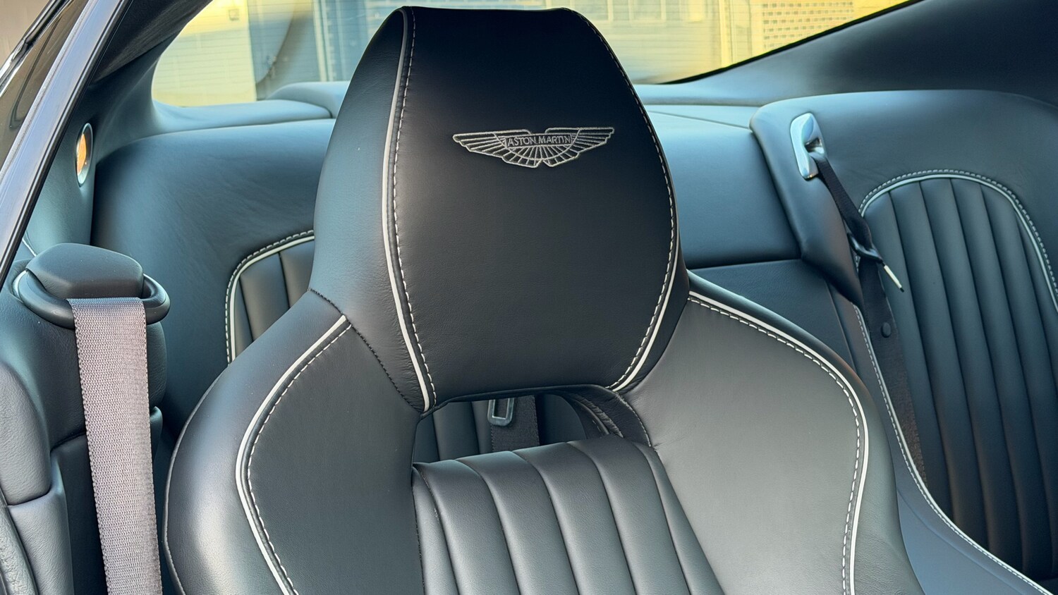 Used Aston Martin DB9 2015 for sale - 77643480: Photo 5