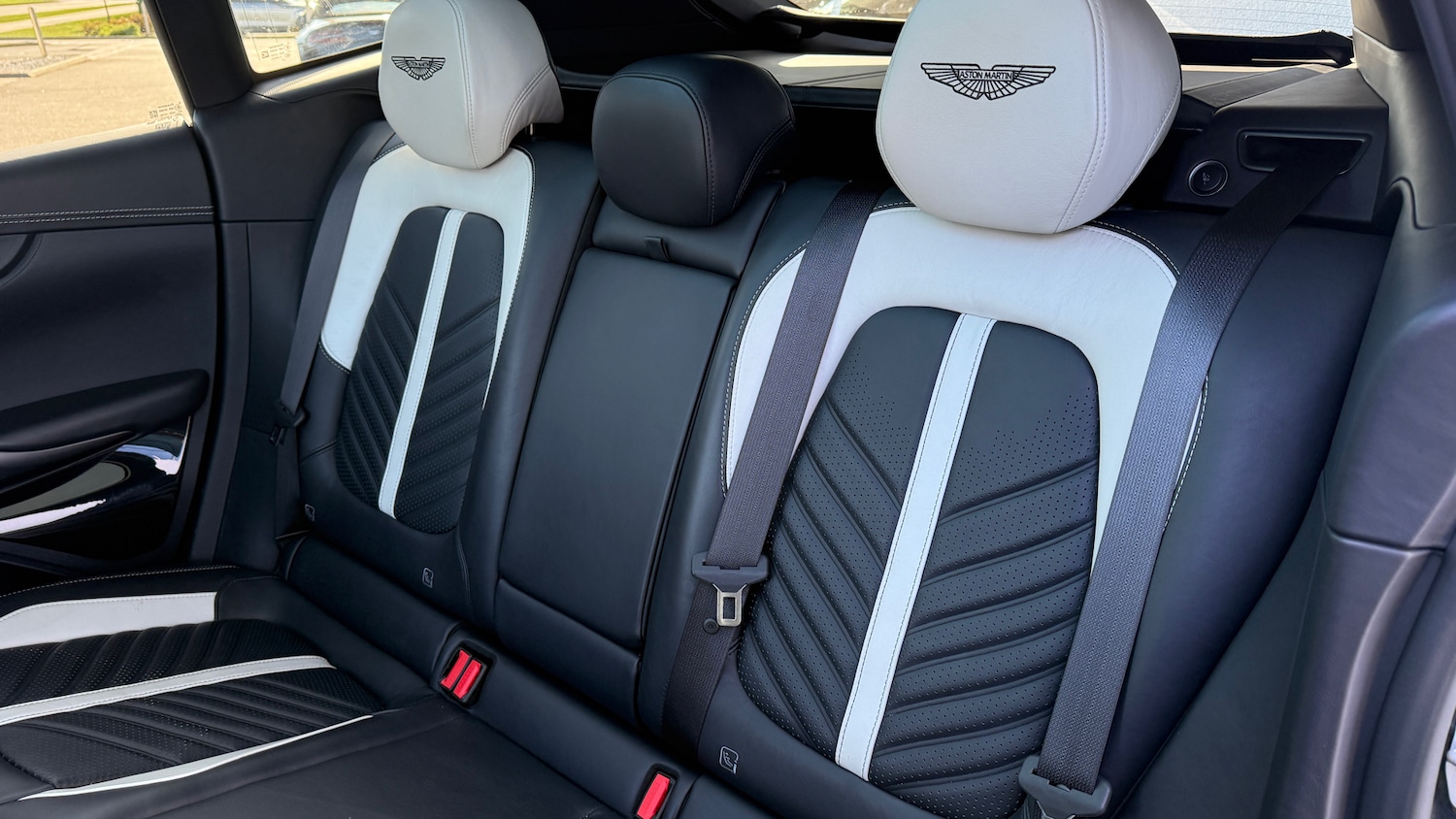 Used Aston Martin DBX for sale - 77837105: Photo 21