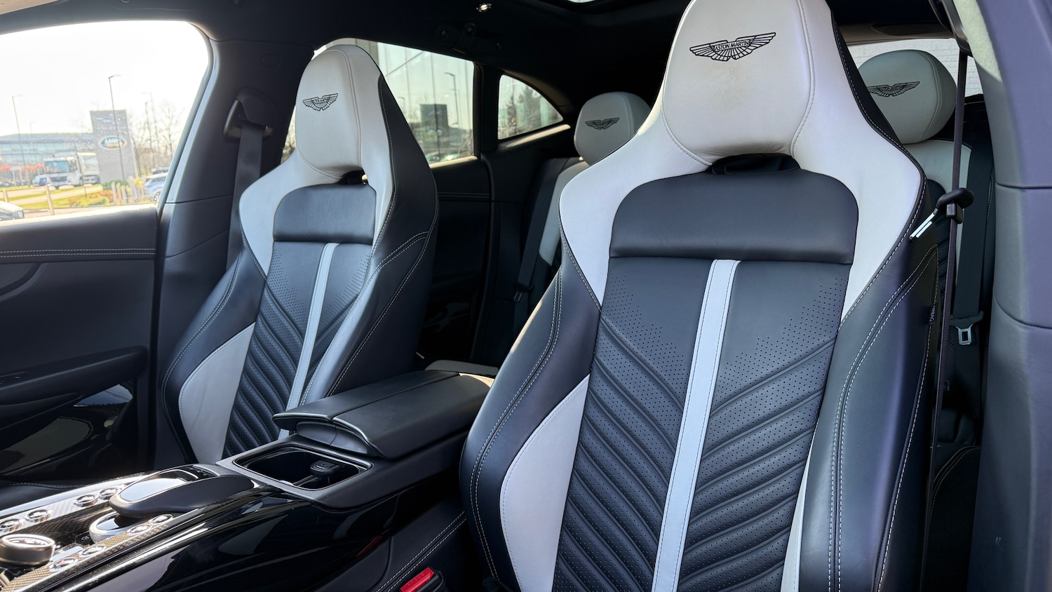 Used Aston Martin DBX for sale - 77837105: Photo 22