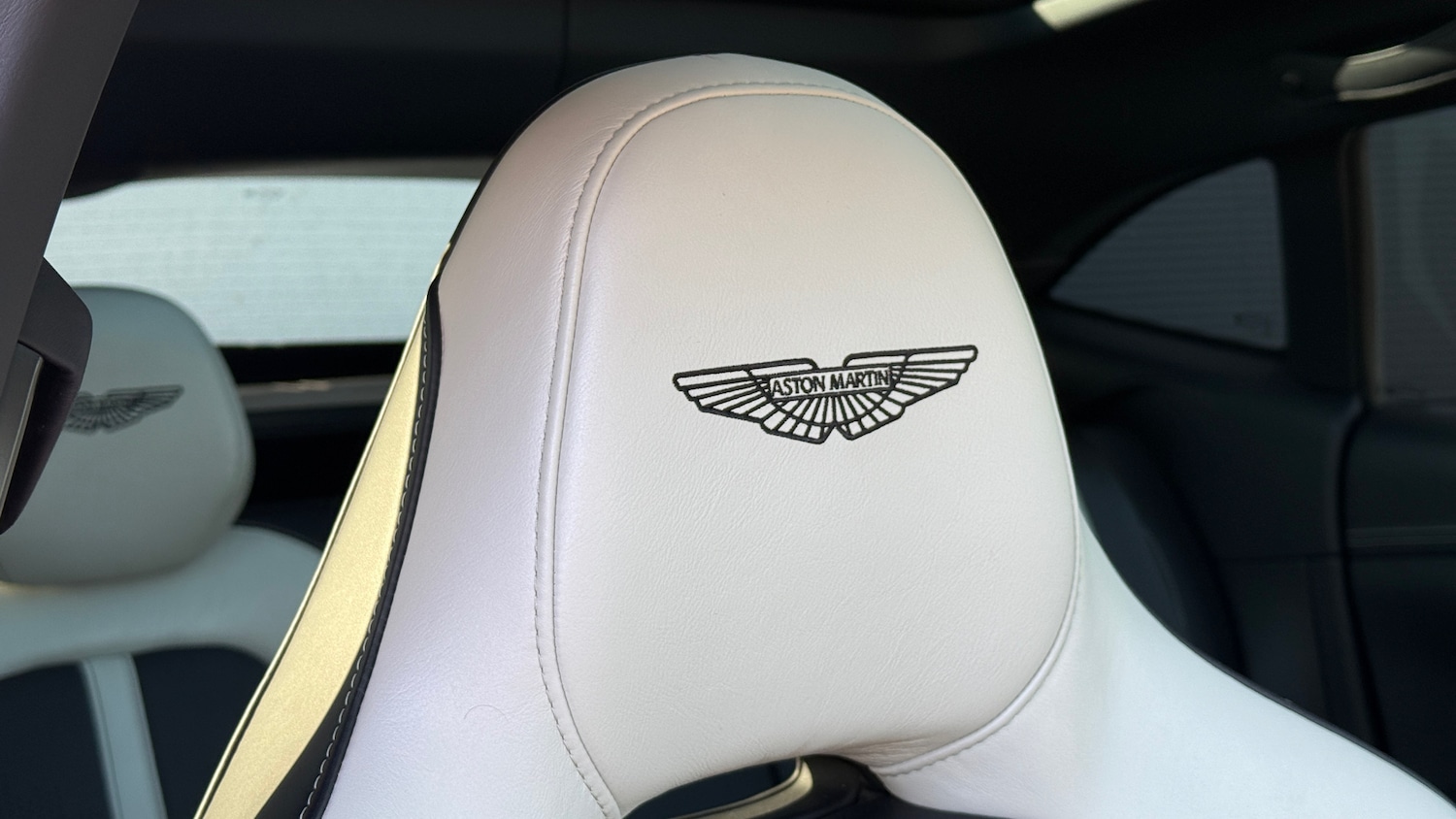 Used Aston Martin DBX for sale - 77837105: Photo 5