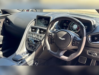 Used Aston Martin DB11 2021 for sale - 78841352: Photo