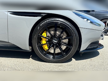 Used Aston Martin DB11 2021 for sale - 78841352: Photo