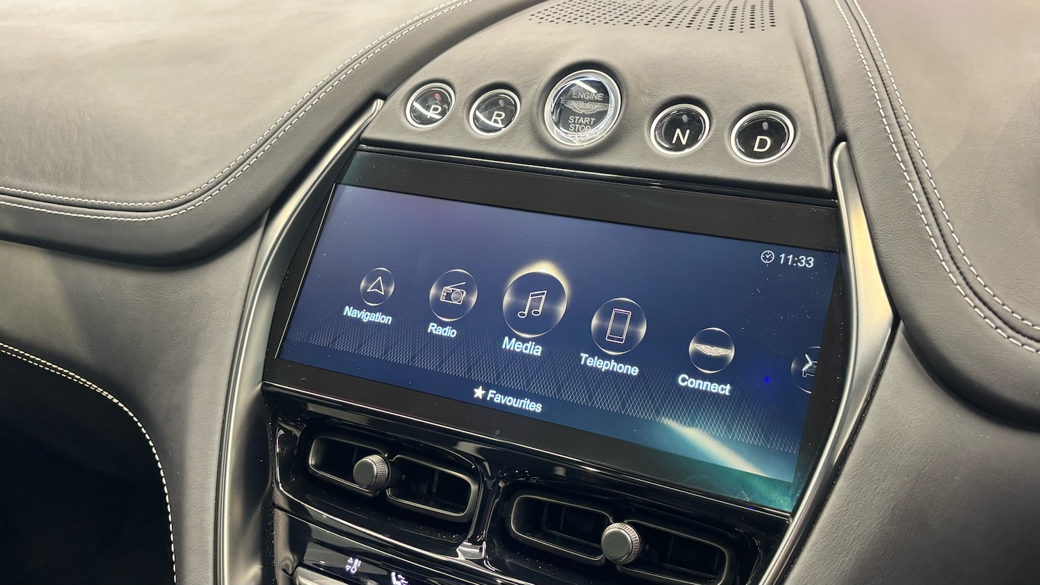 Used Aston Martin DBX for sale - 77303545: Photo 23