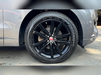 Used Jaguar F-Pace 2020 for sale - 75621515: Photo