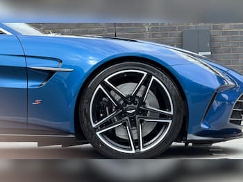 Used Aston Martin Vantage 2026 for sale - 79620657: Photo