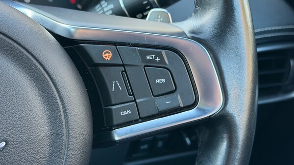 Used Jaguar F-Pace 2020 for sale - 76164878: Photo 17