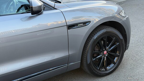 Used Jaguar F-Pace 2020 for sale - 76164878: Photo 9
