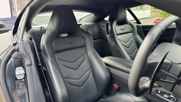Used Aston Martin DBS 2020 for sale - 76119593: Photo 12