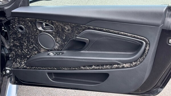 Used Aston Martin DBS 2020 for sale - 76119593: Photo 25