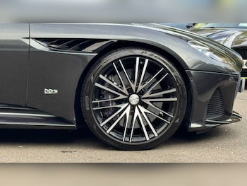 Used Aston Martin DBS 2020 for sale - 76119593: Photo