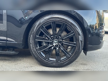 Used Land Rover Range Rover 2023 for sale - 77968554: Photo