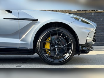 Used Aston Martin DBX 2024 for sale - 79552081: Photo