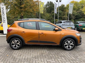 Used Dacia Sandero Stepway 2022 for sale - 76176005: Photo 2