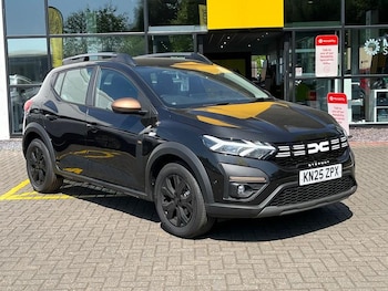 2025 - Hatchback Extreme Manual 5-Door