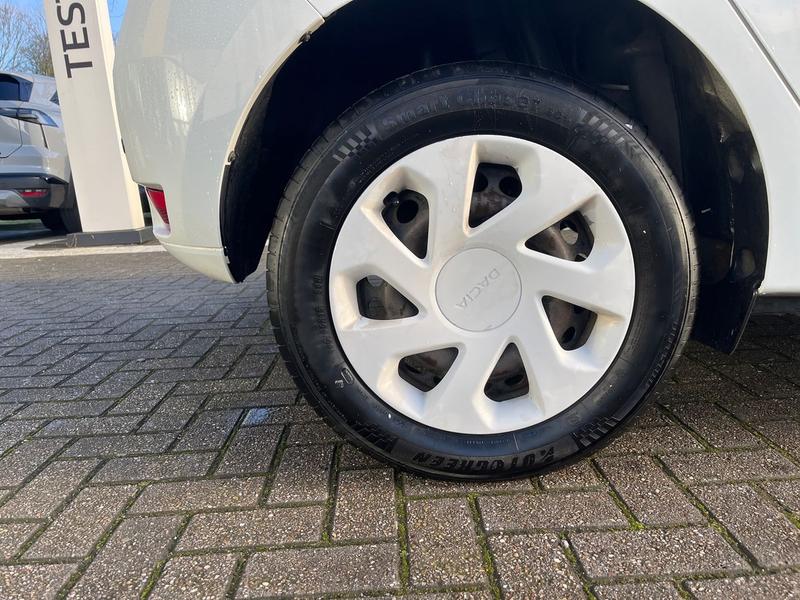 Used Dacia Sandero 2017 for sale - 77006149: Photo 9