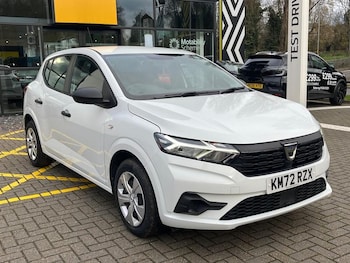 2022 - Hatchback Essential Manual 5-Door