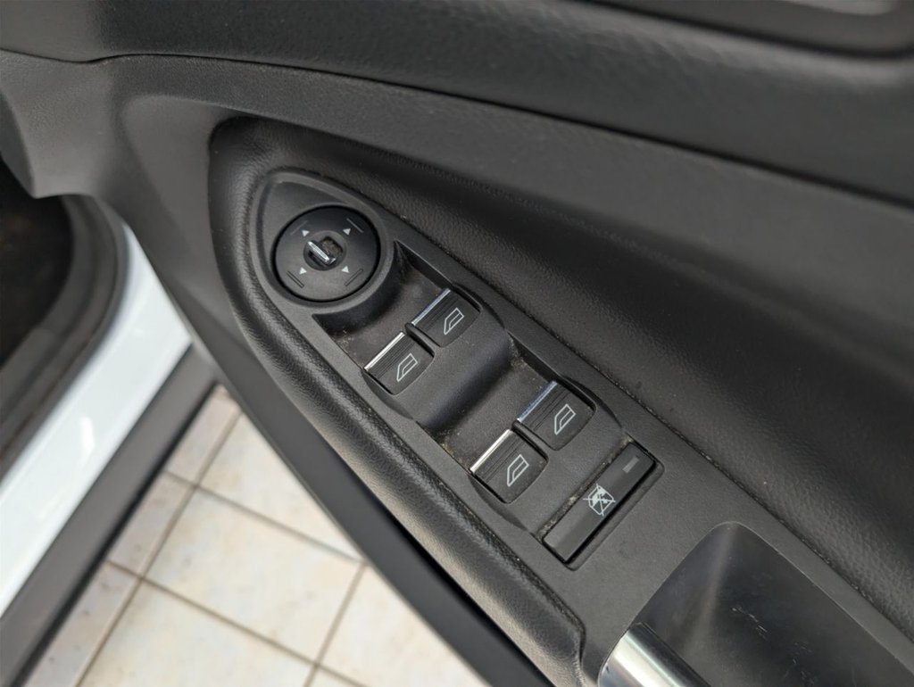 Used Ford Kuga 2014 for sale - 78199983: Photo 30