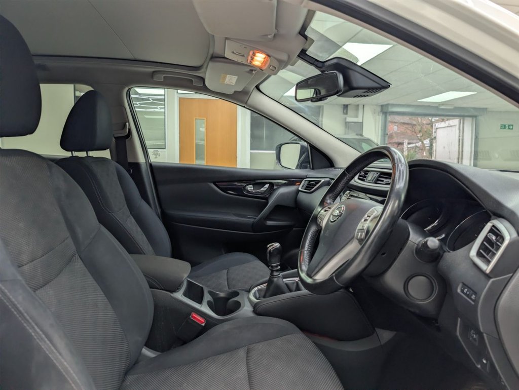 Used Nissan Qashqai 2014 for sale - 77666887: Photo 11