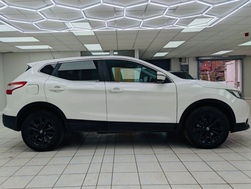 Used Nissan Qashqai 2014 for sale - 77666887: Photo 3