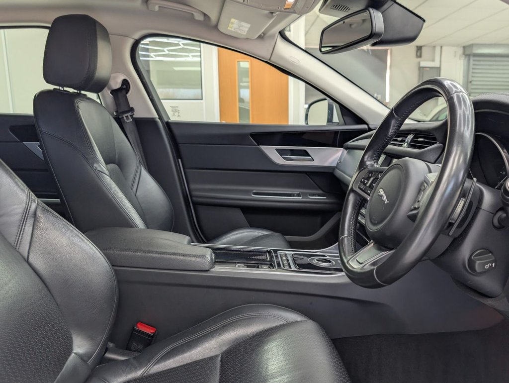 Used Jaguar XF 2017 for sale - 77734060: Photo 13