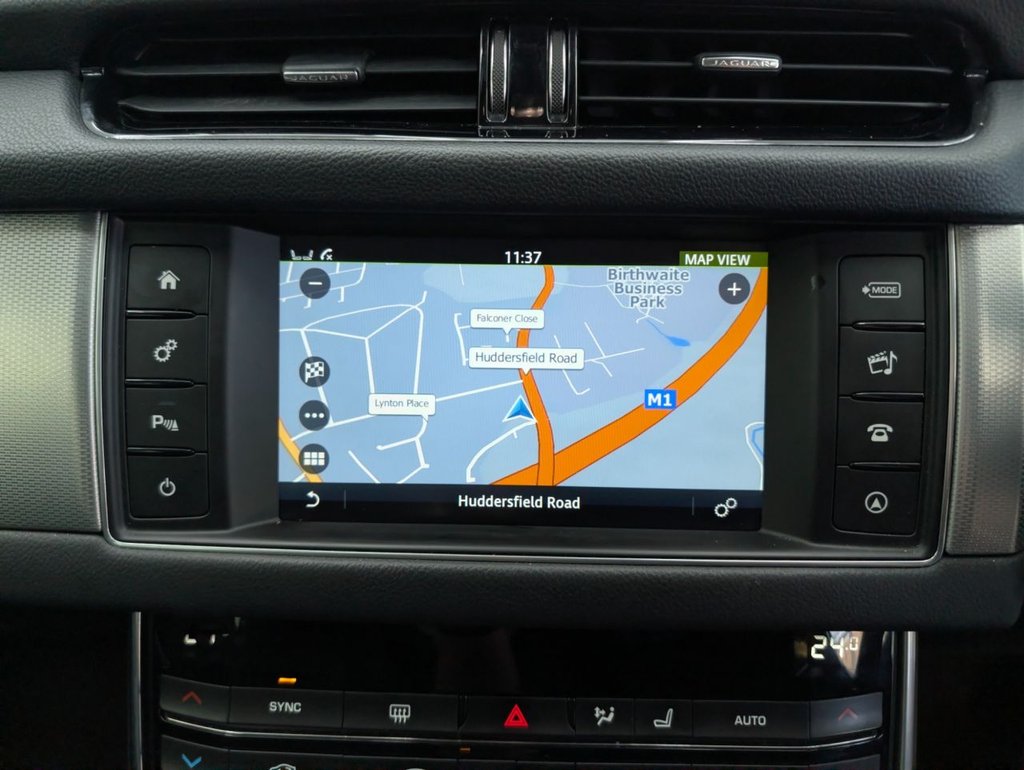 Used Jaguar XF 2017 for sale - 77734060: Photo 25