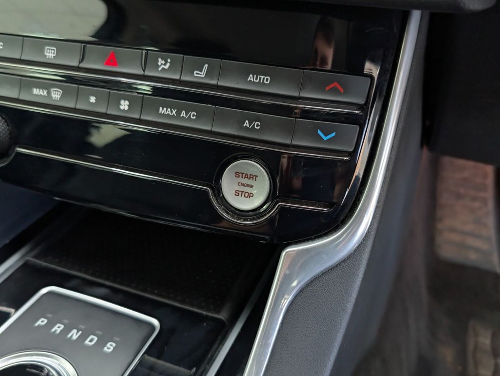 Used Jaguar XF 2017 for sale - 77734060: Photo 30