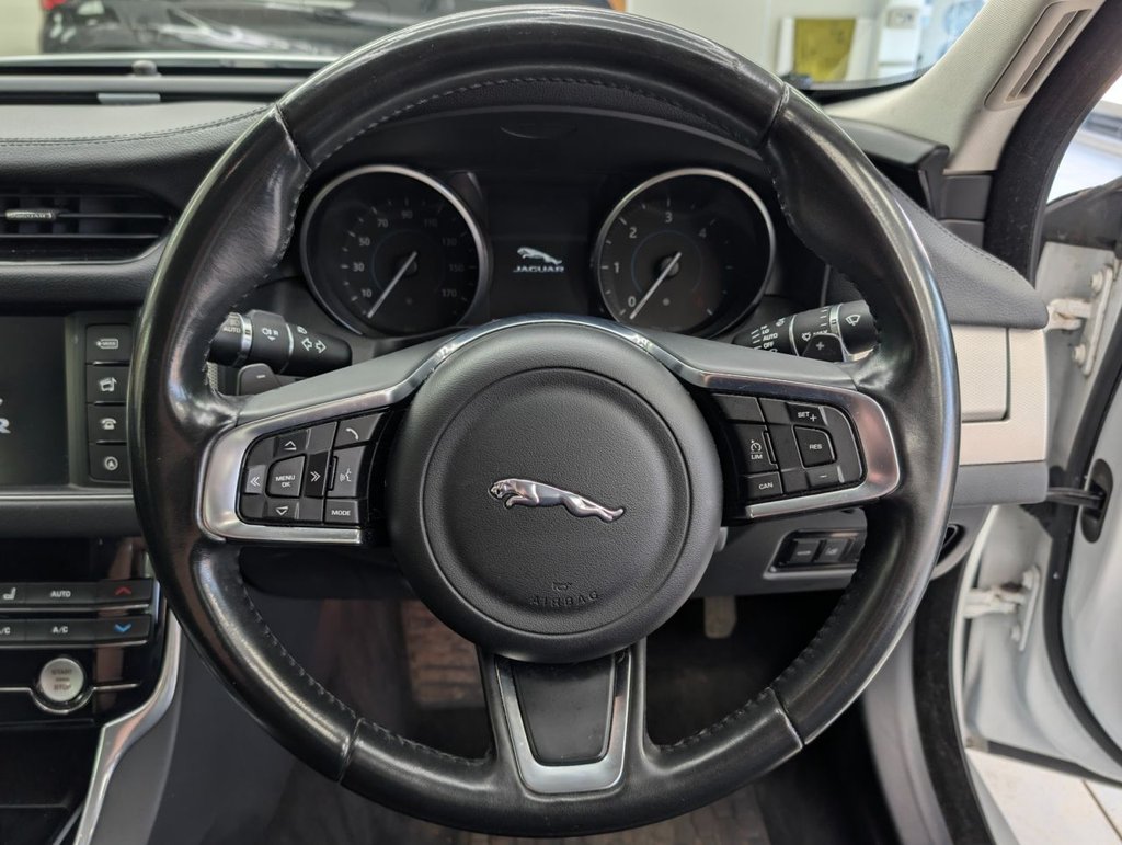 Used Jaguar XF 2017 for sale - 77734060: Photo 31