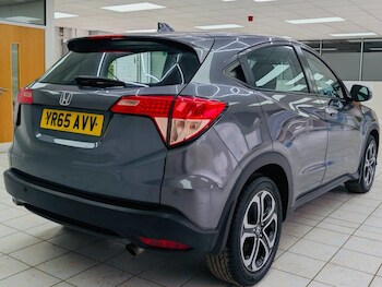 Used Honda HR-V 2015 for sale - 77990546: Photo