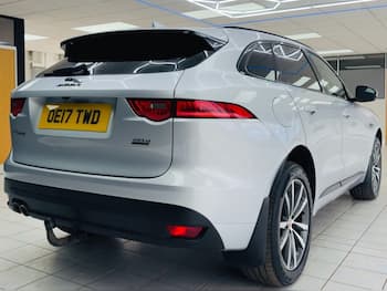 Used Jaguar F-Pace 2017 for sale - 79700033: Photo