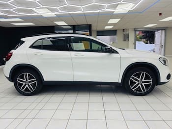 Used Mercedes-Benz GLA 2019 for sale - 79876001: Photo