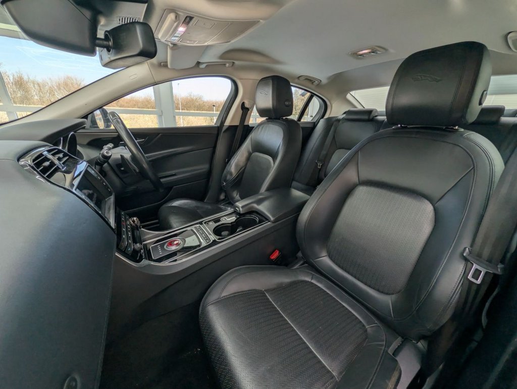 Used Jaguar XE 2016 for sale - 77990848: Photo 16