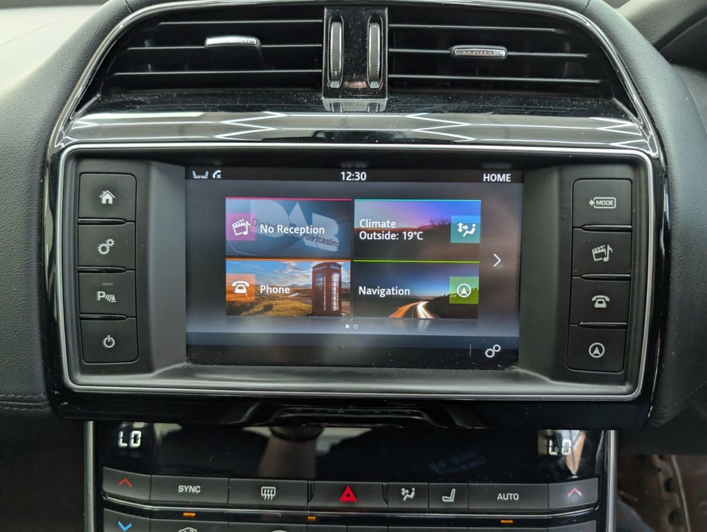 Used Jaguar XE 2016 for sale - 77990848: Photo 19