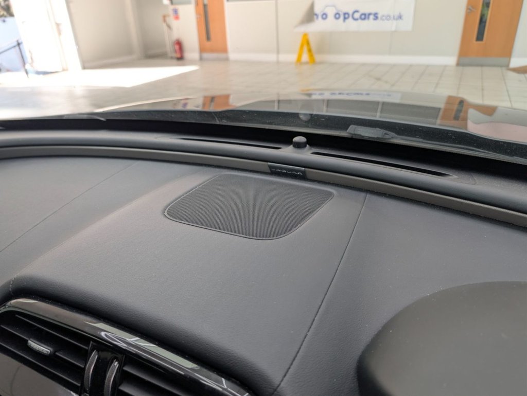 Used Jaguar XE 2016 for sale - 77990848: Photo 34