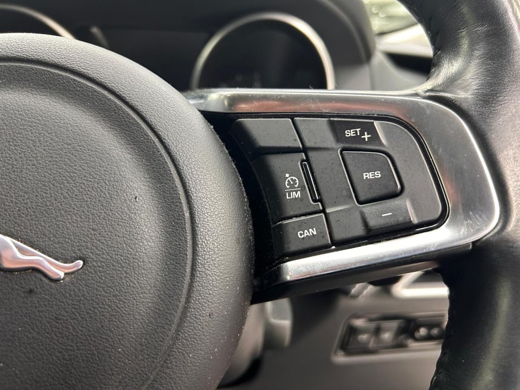 Used Jaguar F-Pace 2016 for sale - 77719554: Photo 27