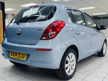 Used Hyundai i20 2014 for sale - 79603655: Photo