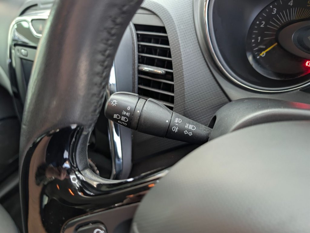 Used Renault Captur 2014 for sale - 77734106: Photo 31