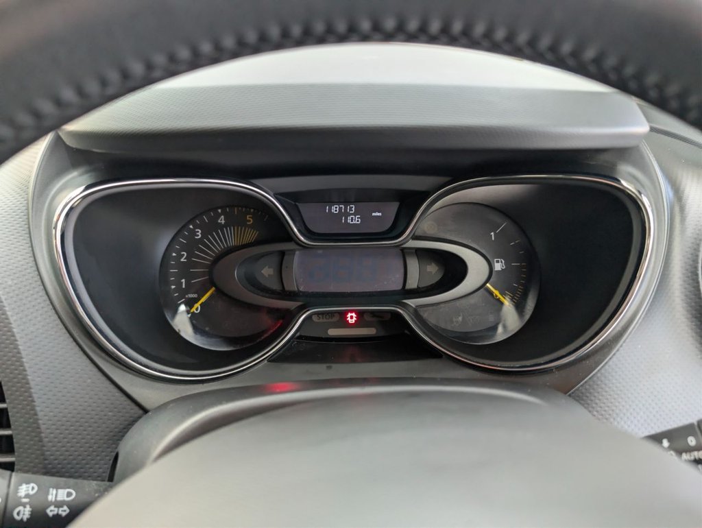 Used Renault Captur 2014 for sale - 77734106: Photo 32