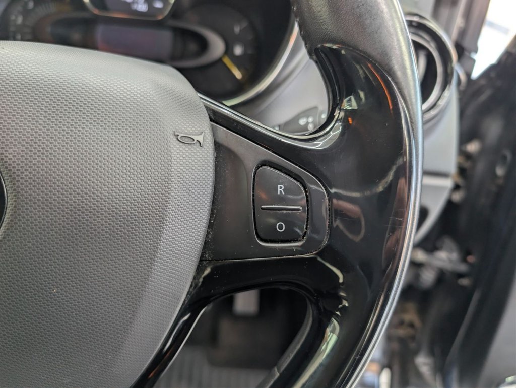 Used Renault Captur 2014 for sale - 77734106: Photo 33