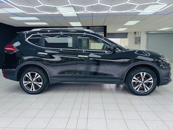 Used Nissan X-Trail 2017 for sale - 79603608: Photo