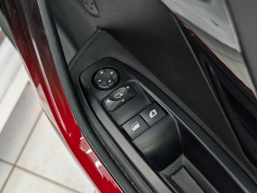 Used Peugeot 208 2014 for sale - 78069085: Photo 29