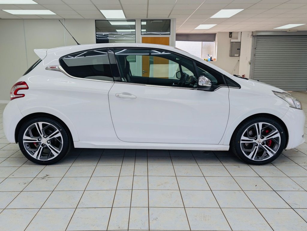 Used Peugeot 208 2014 for sale - 78069085: Photo 3