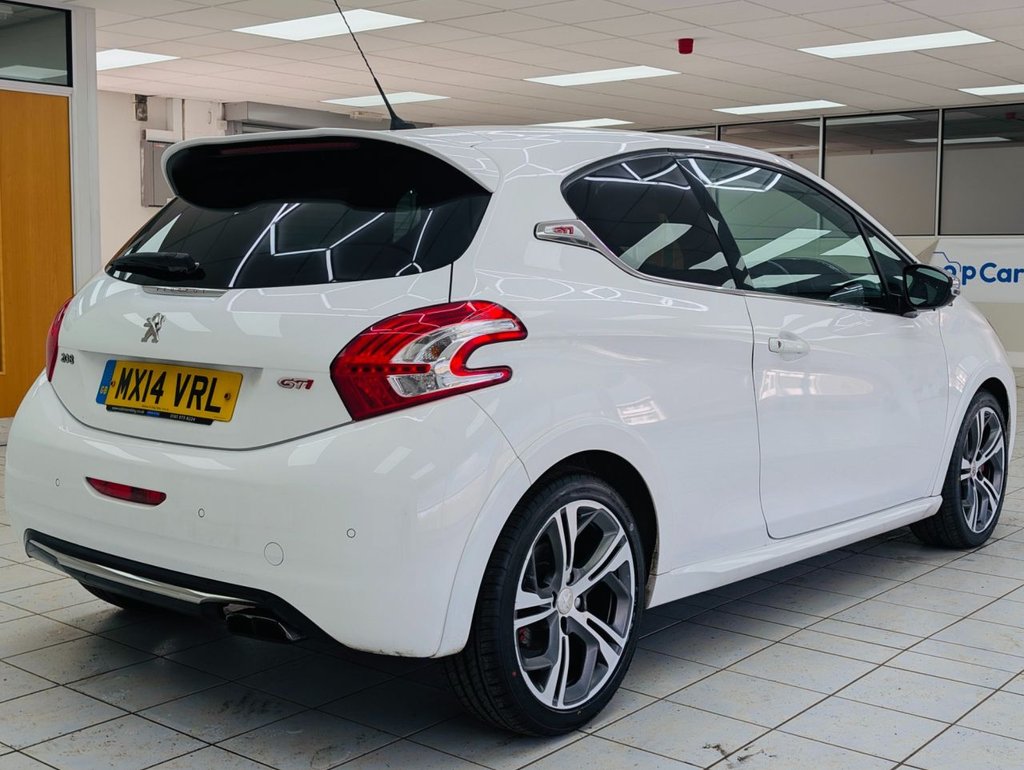 Used Peugeot 208 2014 for sale - 78069085: Photo 4