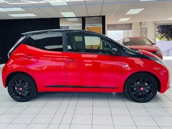 Used Toyota AYGO 2017 for sale - 79385485: Photo
