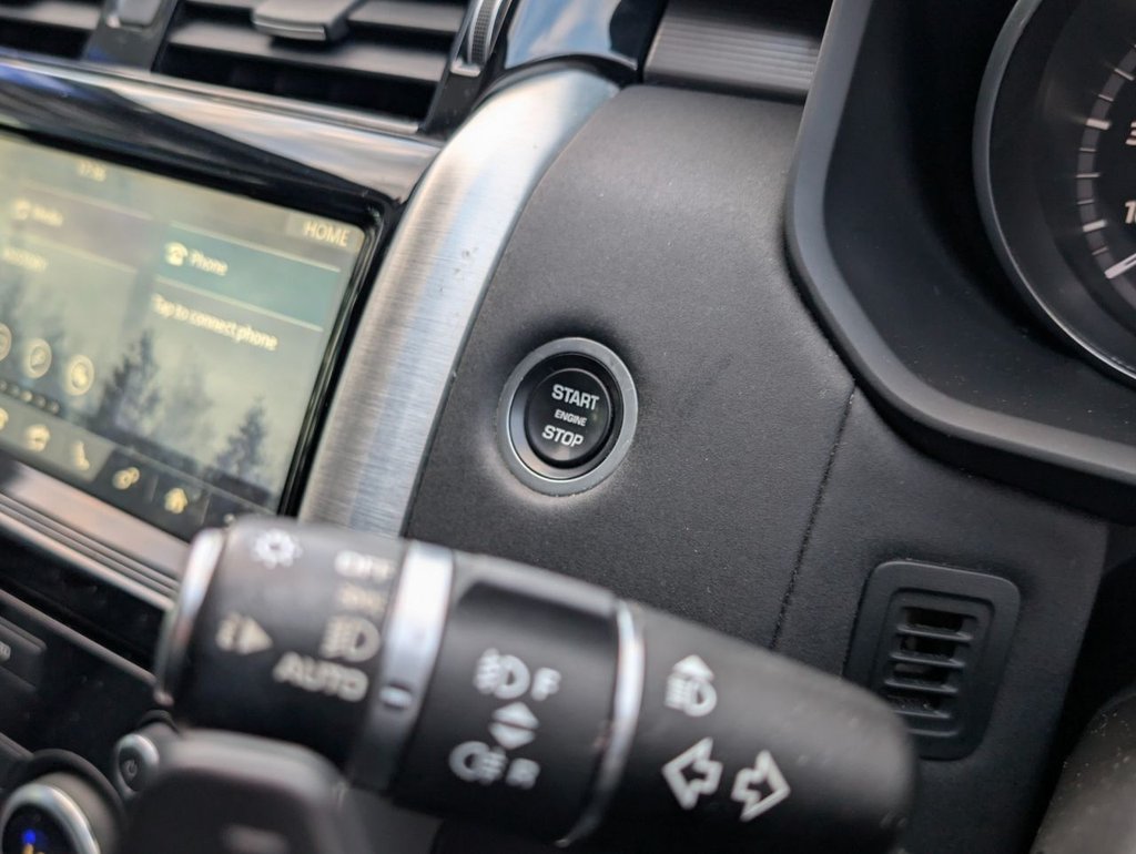 Used Land Rover Discovery 2017 for sale - 77834993: Photo 30